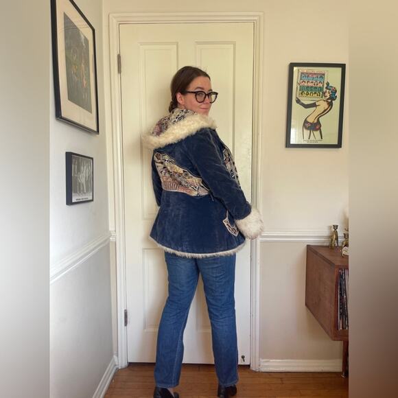 70s Vintage Blue Crush Velvet Penny Lane Style Coat w Faux Fur Trim and Hood - Picture 3 of 10